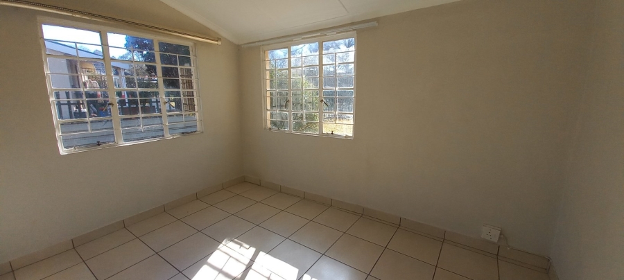 To Let 2 Bedroom Property for Rent in Loch Athlone Free State